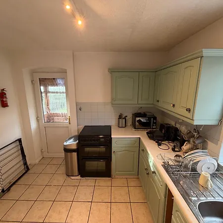 Dom wakacyjny Entire House, Free Private Parking And Garden Harrogate