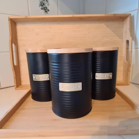 Entire House, Free Private Parking And Garden Casa vacanze