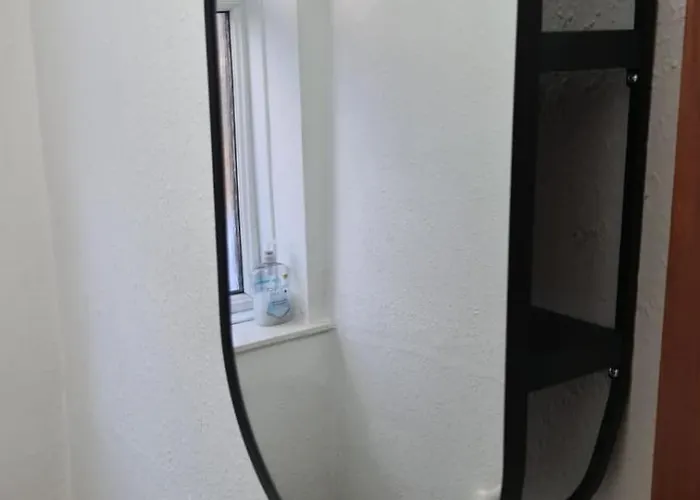 Entire House, Free Private Parking And Garden Harrogate