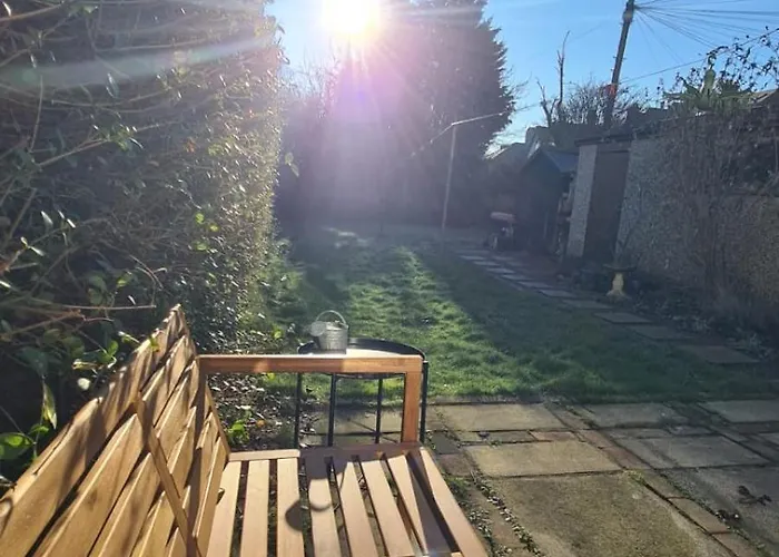 Entire House, Free Private Parking And Garden Harrogate