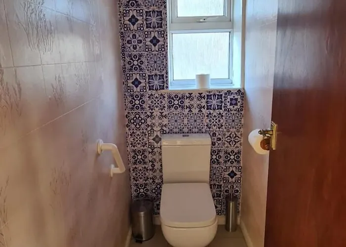 Ferienhaus Entire House, Free Private Parking And Garden Harrogate