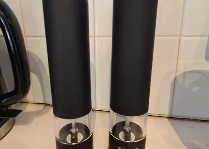 Entire House, Free Private Parking And Garden Harrogate