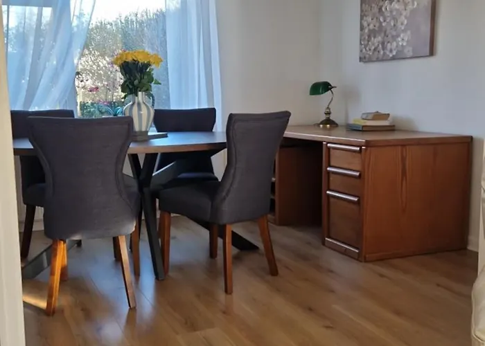 Ferienhaus Entire House, Free Private Parking And Garden Harrogate