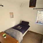 بيت للعطل Entire House, Free Private Parking And Garden هاروغايت